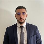 J’enseigne actuellement dans des écoles de commerce. Je dispense des formations en lien avec la banque, l’assurance, la gestion de patrimoine et l’économie